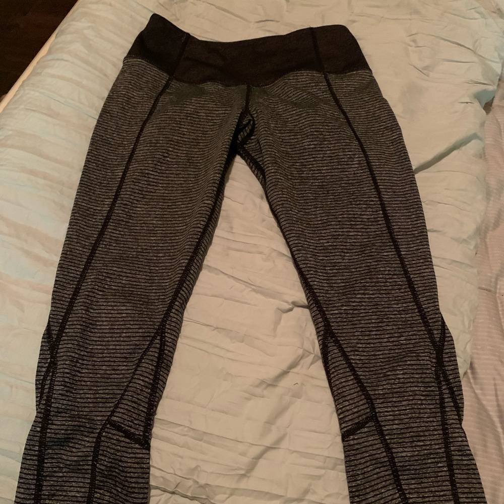 Born primitive crop leggings size XS